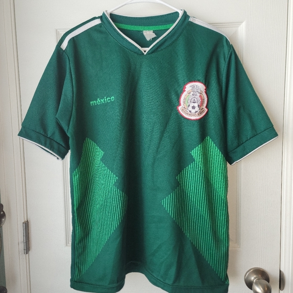 Mens Mexico Soccer Jersey Green Short Sleeve V Neck T-shirt SZ L